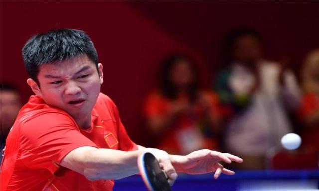 显示了他的 显示了他的